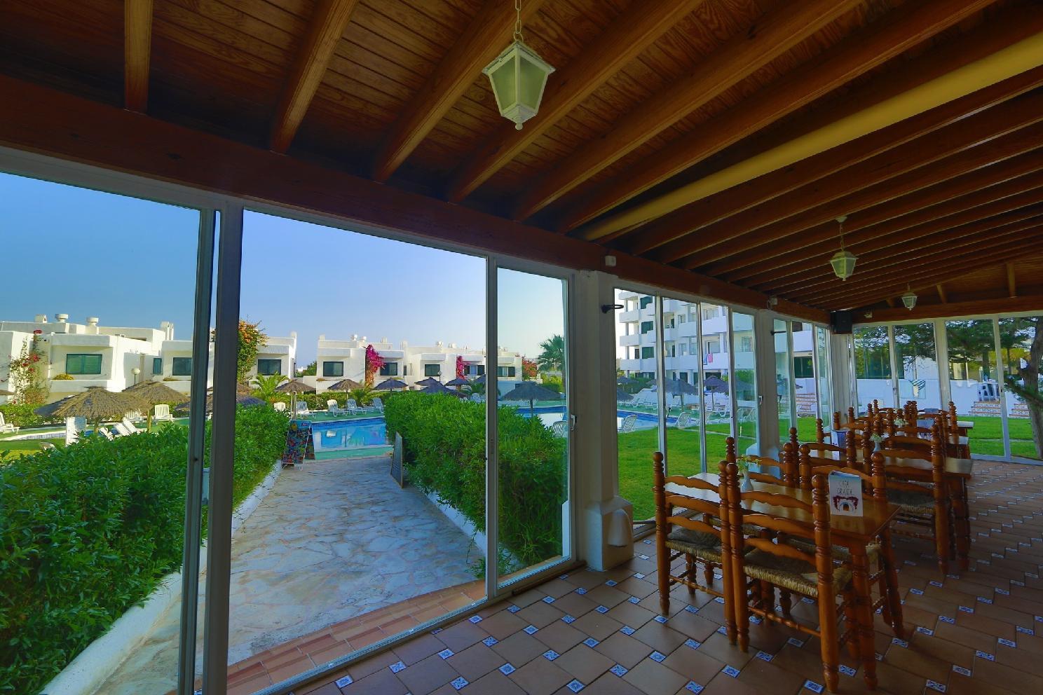 Aparthotel Camelina Sant Antoni de Portmany